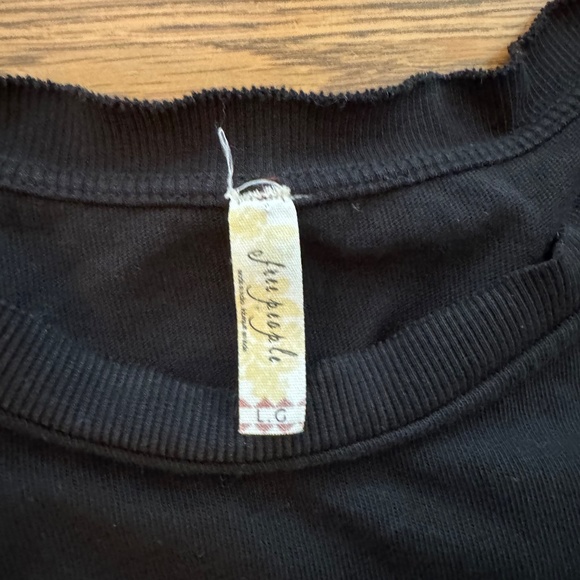 FREE PEOPLE Sweatshirt top lace accents size LARGE versatile - Picture 2 of 5